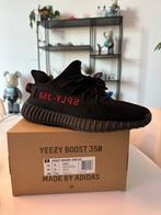 Originele Yeezy Boost 350 V2 rood zwart 44 US10, Zwart, Ophalen of Verzenden, Yeezy Boost 350 V2, Sneakers of Gympen
