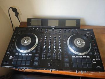 Numark NS7 III dj controller met doos ZGAN beschikbaar voor biedingen