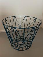 Ferm Living Blauwe metalen mand - modern design, Huis en Inrichting, Overige materialen, Mand, Rond, Ophalen of Verzenden