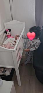 Wiegje met matras, verschoonkussen en badstandaard, Kinderen en Baby's, Kinderkamer | Complete kinderkamers, Ophalen, Gebruikt