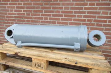 Hydrauliek cilinder 60 ton slag 50 cm. Perscilinder beschikbaar voor biedingen