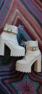 Gothic style schoenen maat 39, Ophalen, Zo goed als nieuw, Wit, Sneakers of Gympen