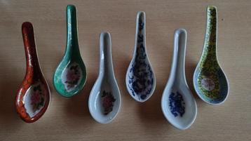 Chinese soeplepeltjes porcelein beschikbaar voor biedingen