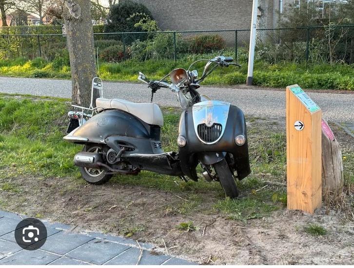 Gezocht sloop scooters, Doe-het-zelf en Verbouw, Metalen, Ophalen of Verzenden
