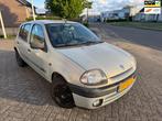 Renault Clio 1.4 RN 5 DEURS, WEINIG KM, NEW APK, Voorwielaandrijving, 15 km/l, Gebruikt, 4 cilinders