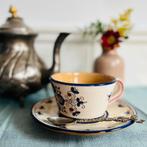 Kop & schotel, handbeschilderd, Antiek en Kunst, Antiek | Servies los, Ophalen of Verzenden