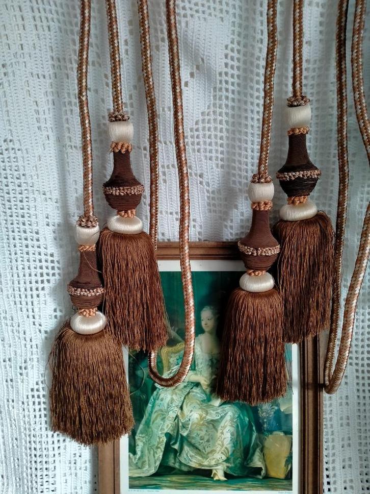 Oude Franse gordijnkwasten/ embrasses, 15 euro p.st., Antiek en Kunst, Curiosa en Brocante, Ophalen of Verzenden