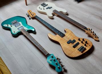 Basgitaren: ESP/Vox Humana PJ - Squier Rascal - Aria Pro ll  beschikbaar voor biedingen