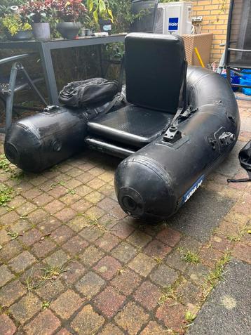 Bellyboat met floatplus incl 2 Accu’s beschikbaar voor biedingen