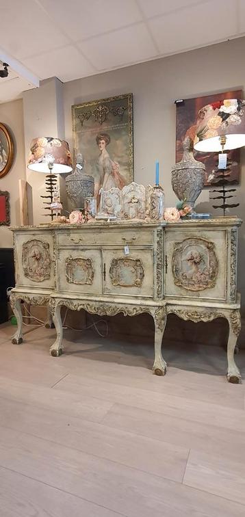 AANBIEDING Louis XV DRESSOIR  beschikbaar voor biedingen