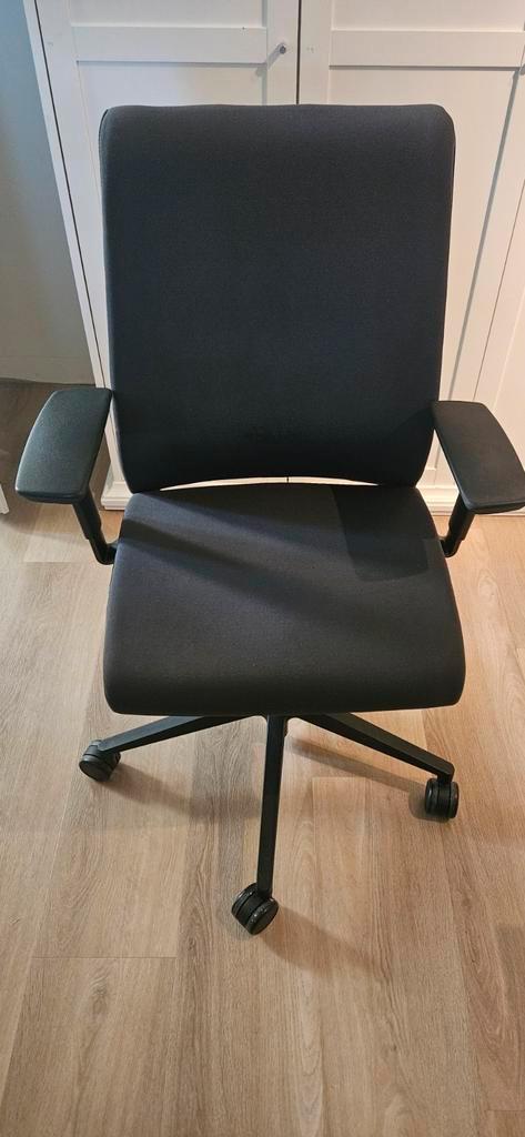 Steelcase Think, Huis en Inrichting, Bureaustoelen, Zo goed als nieuw, Verzenden