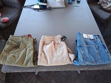 3 nette herenbroeken beschikbaar voor biedingen