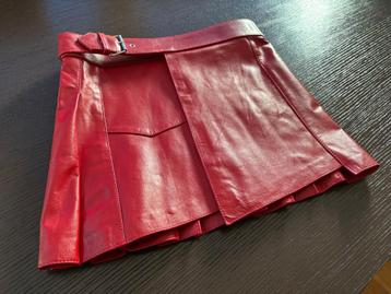 Rood echt leren gladiator rok mt M / L Wasteland  B.I.T.C.H. beschikbaar voor biedingen