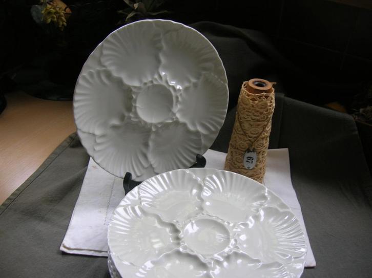 6 vintage oesterborden wit Bareuther prima staat 40,-- 6 st, Huis en Inrichting, Keuken | Servies, Zo goed als nieuw, Bord(en)