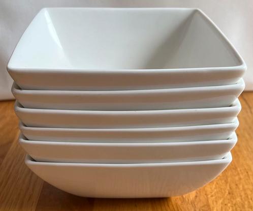 6 schaaltjes aardewerk vierkant 14,5 cm netjes en schoon, Huis en Inrichting, Keuken | Servies, Zo goed als nieuw, Schaal of Schalen