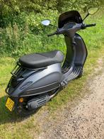 Vespa sprint iget 2022, Ophalen, Zo goed als nieuw