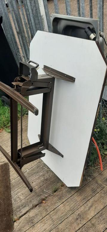 Camper Inbouwtafel + RVS Wasbak met Gasfornuis (combi) beschikbaar voor biedingen