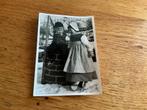 A710) kinderen, Ophalen of Verzenden, Voor 1940, Zo goed als nieuw, Kind