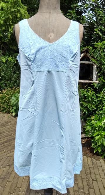 Vintage blauw negligé onderjurk TRICOBEL Nieuw doos (BP18) beschikbaar voor biedingen