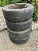 Winterbanden op velg 205/55R16 - VW Passat, Auto-onderdelen, Banden en Velgen, Ophalen, Gebruikt, 16 inch, Banden en Velgen
