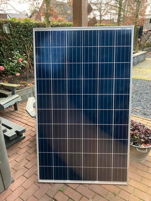 Canadian zonnepanele 4 stuks, Doe-het-zelf en Verbouw, Zonnepanelen en Toebehoren, Zo goed als nieuw, Compleet systeem, Ophalen
