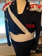 Diverse carnavals/feestkleding, Carnaval, Kleding, Gedragen, Ophalen