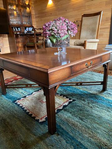 Mahonie houten Engelse vintage Koffietafel met Schuiflades beschikbaar voor biedingen