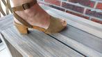 Open damesschoenen met hakje (maat 40), Schoenen met lage hakken, Bruin, Ophalen of Verzenden, Gedragen