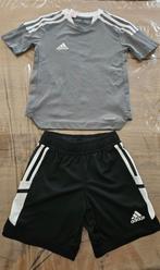 Adidas voetbalsetje - shirt en broek maat 128, Ophalen, Adidas, Zo goed als nieuw, Setje