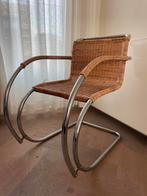 Bauhaus-geinspireerde cantilever armstoel, Ophalen, Bauhaus - geinspireerd, Gebruikt, Riet of Rotan