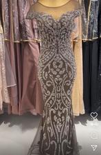 Abiye feest jurk bruin beige met kraltjes, Ophalen of Verzenden, Zo goed als nieuw, Beige, Galajurk