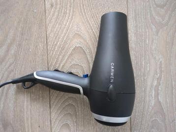 Carmen Föhn - Haarverzorging beschikbaar voor biedingen