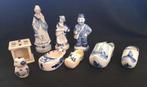 Lot van 9 stuks blauw aardewerk beeldjes en miniatuurtjes, Ophalen of Verzenden