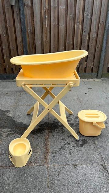 Complete baby badset – in goede staat beschikbaar voor biedingen
