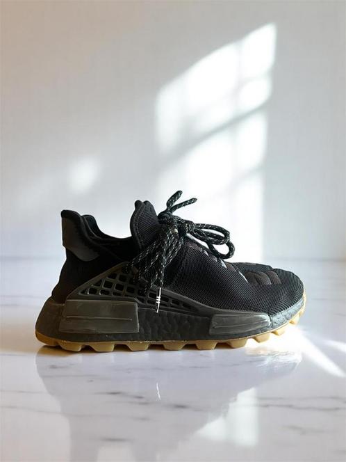 Pharrell x Adidas NMD Human Race “Core Black”, Kleding | Dames, Schoenen, Zo goed als nieuw, Sneakers of Gympen, Zwart, Ophalen of Verzenden