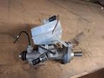 Hoofdremcilinder Mercedes w203 C-klasse, Ophalen, Gebruikt, Mercedes-Benz