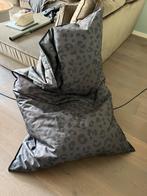 Als nieuw, Lebel Zitzak zwart grijze dierenprint!, Huis en Inrichting, Zitzakken, Ophalen, Zo goed als nieuw, Grijs