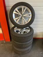 Lichtmetalen velgen + winterbanden Alfa Giulietta, Auto-onderdelen, Banden en Velgen, Ophalen, Gebruikt, 16 inch, Band(en)