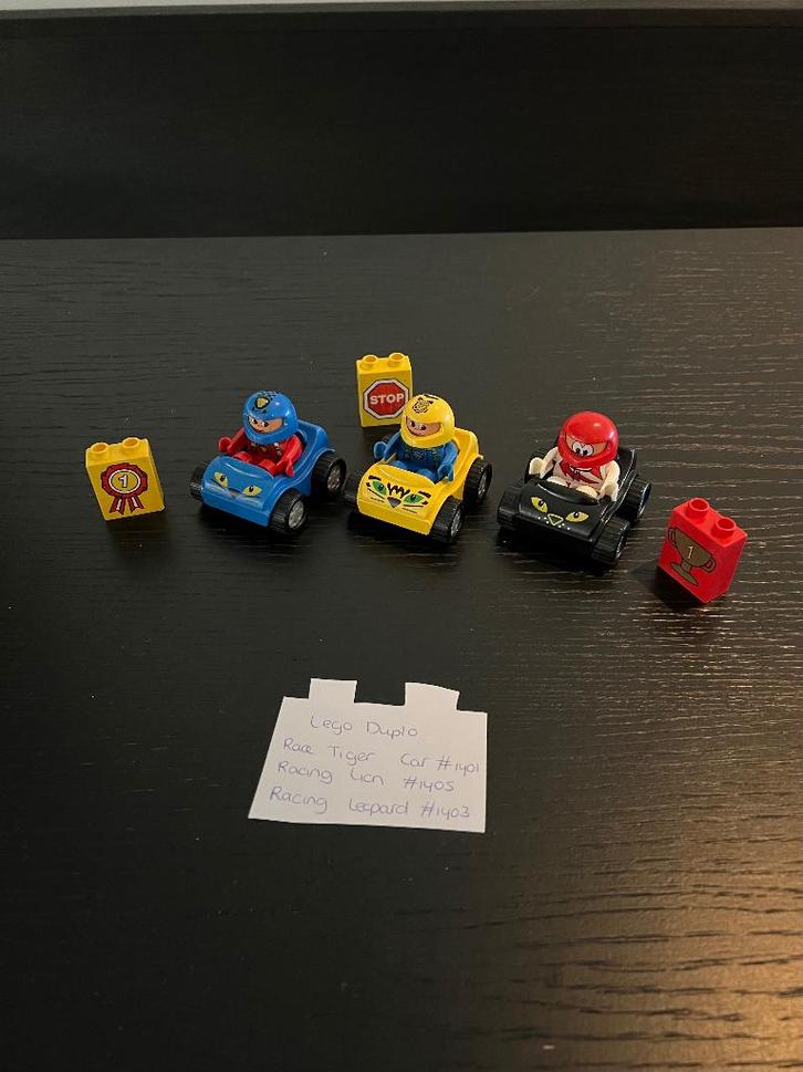 Heel goed 3 vintage Duplo sets 1401 1405 104 race auto leeuw, Kinderen en Baby's, Speelgoed | Duplo en Lego, Zo goed als nieuw