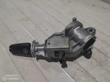 Contactslot Opel Corsa D beschikbaar voor biedingen