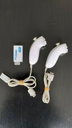 Nunchuk en Wii 2 HDMI, Spelcomputers en Games, Ophalen of Verzenden, Zo goed als nieuw, Met 2 controllers