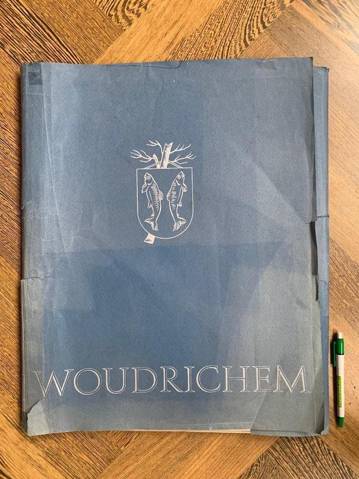 Heemschut map Woudrichem gelimiteerd 1971 nummer 309 /1000, Boeken, Geschiedenis | Vaderland, Gelezen, 20e eeuw of later, Ophalen of Verzenden