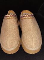 UGG TASMAN MODEL mt 37 (valt ruim) NIEUW, Kleding | Dames, Schoenen, Verzenden, Beige, Nieuw, Shoeby