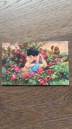 Romantiek. Een kus tussen de rozen., Ophalen of Verzenden, Voor 1920