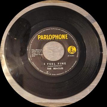 Beatles - I Feel Fine / She's A Woman - Single beschikbaar voor biedingen