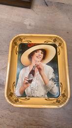 vintage dienbladen van Coca-Cola., Ophalen of Verzenden, Gebruikt, Rechthoekig, Metaal