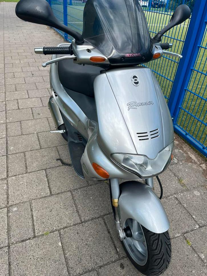 Gilera runner 180cc FXR orgineel, Fietsen en Brommers, Scooters | Piaggio, Zo goed als nieuw, Overige modellen, Benzine, Ophalen of Verzenden