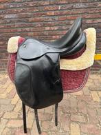 Prestige Doge 17 inch dressuurzadel, Dieren en Toebehoren, Paarden en Pony's | Zadels, Ophalen, Gebruikt, Dressuur