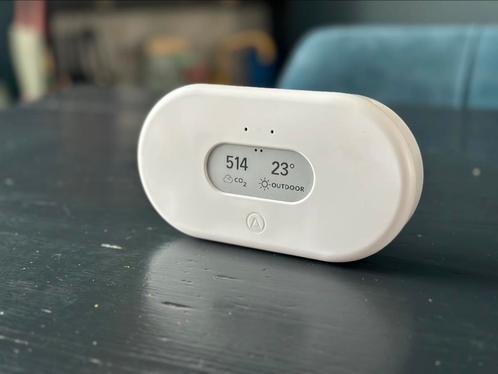 Airthings View Plus luchtkwaliteitmeter (2 beschikbaar), Witgoed en Apparatuur, Luchtbehandelingsapparatuur, Zo goed als nieuw