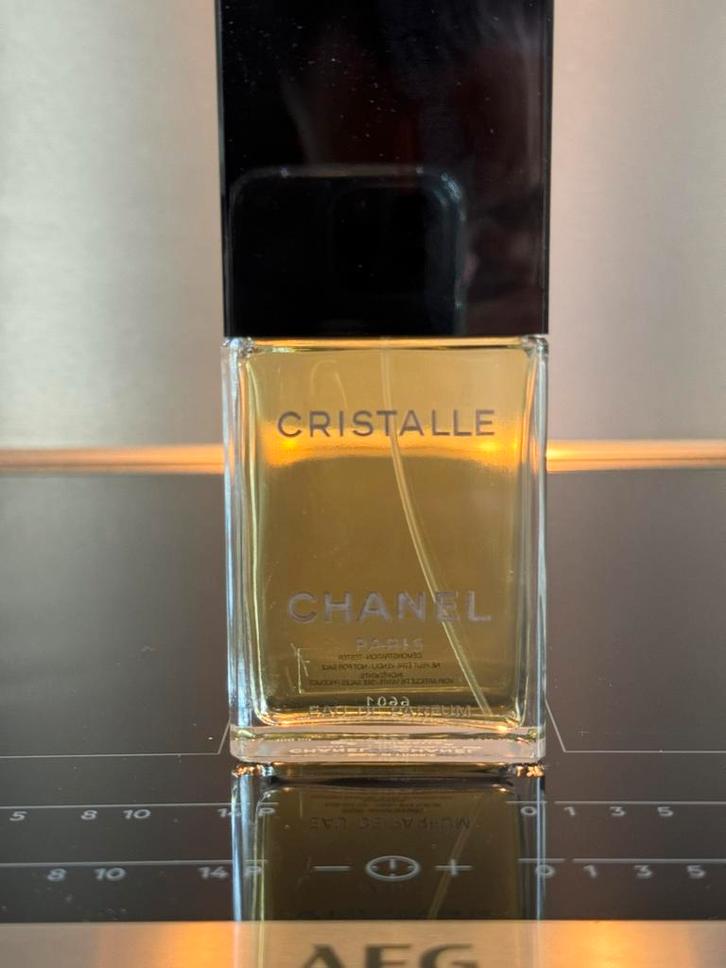 Chanel cristalle 100ml eau de parfum discontinued, Sieraden, Tassen en Uiterlijk, Uiterlijk | Parfum, Nieuw, Ophalen of Verzenden